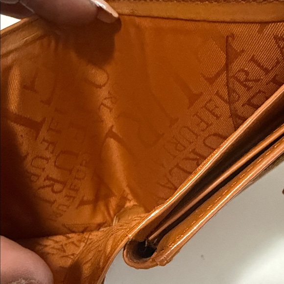Vintage Furla Tan Leather Wallet - Picture 7 of 10